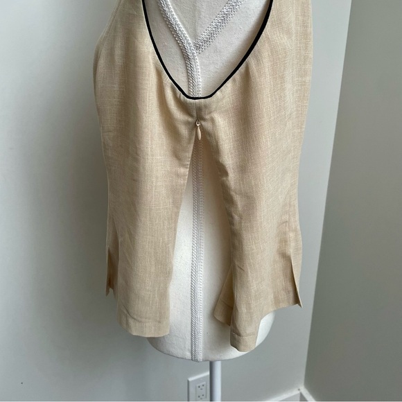 Elegant Beige Tank Top with Black Trim - Picture 5 of 8